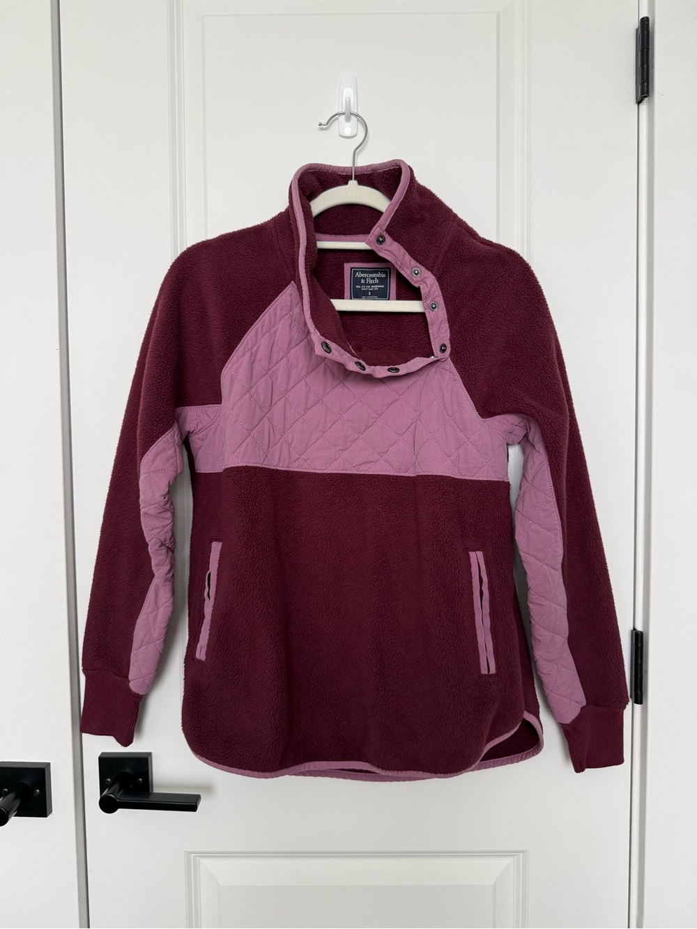 Abercrombie & Fitch Asymmetrical Snap Up Quilted Fleece Pullover